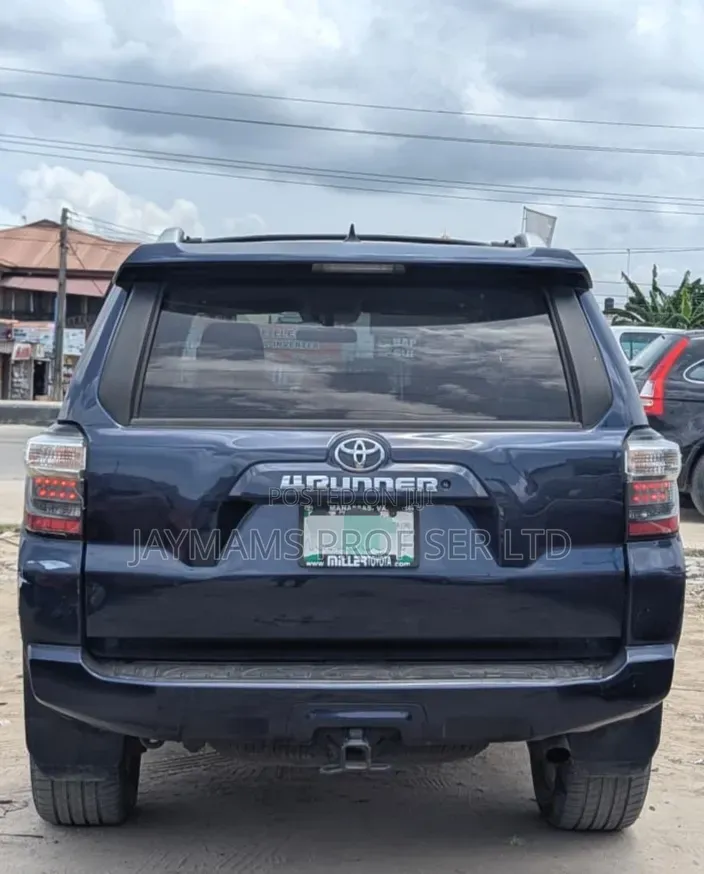 Toyota 4-Runner 2015 Blue