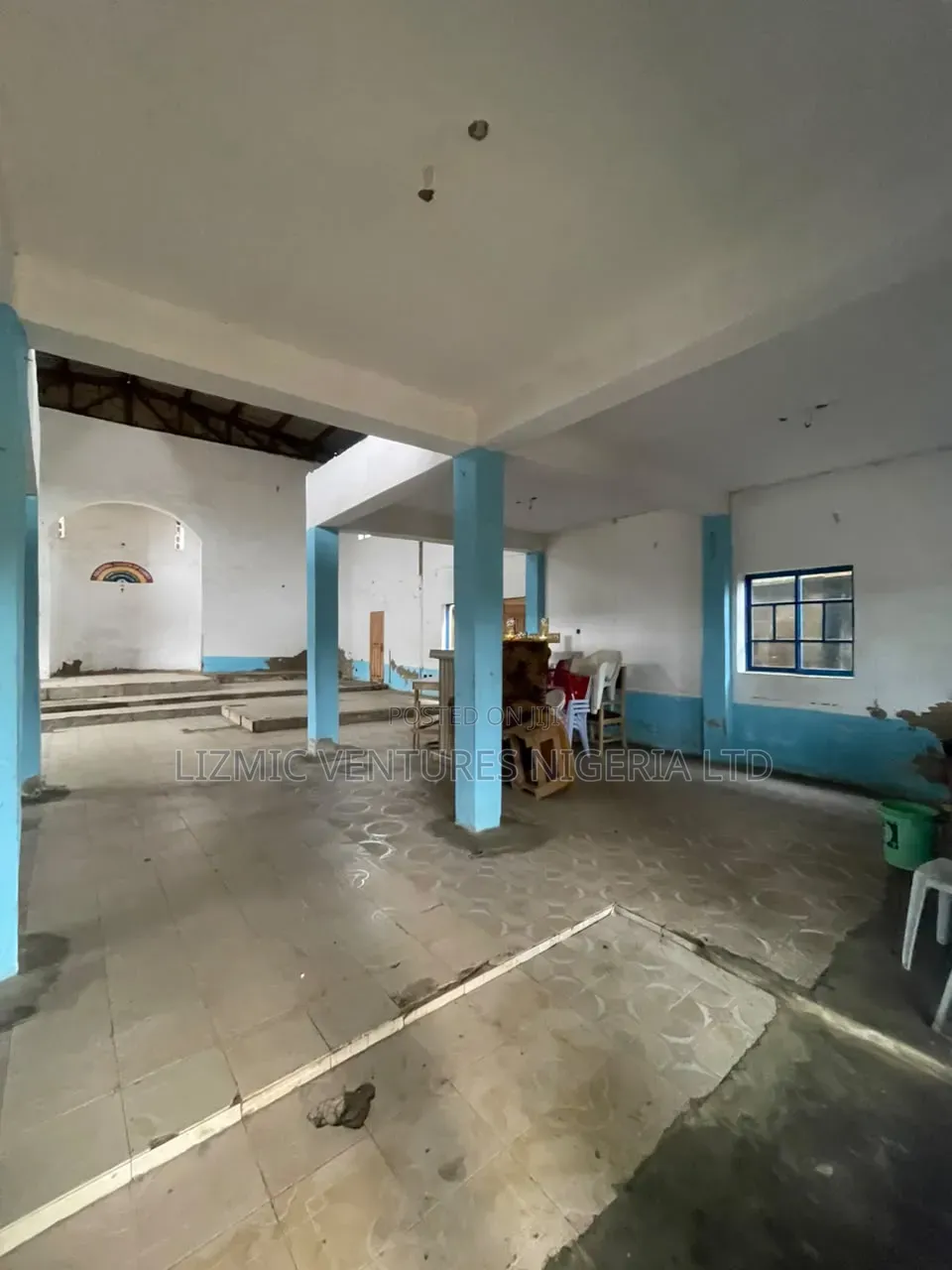 Church Hall Tolet