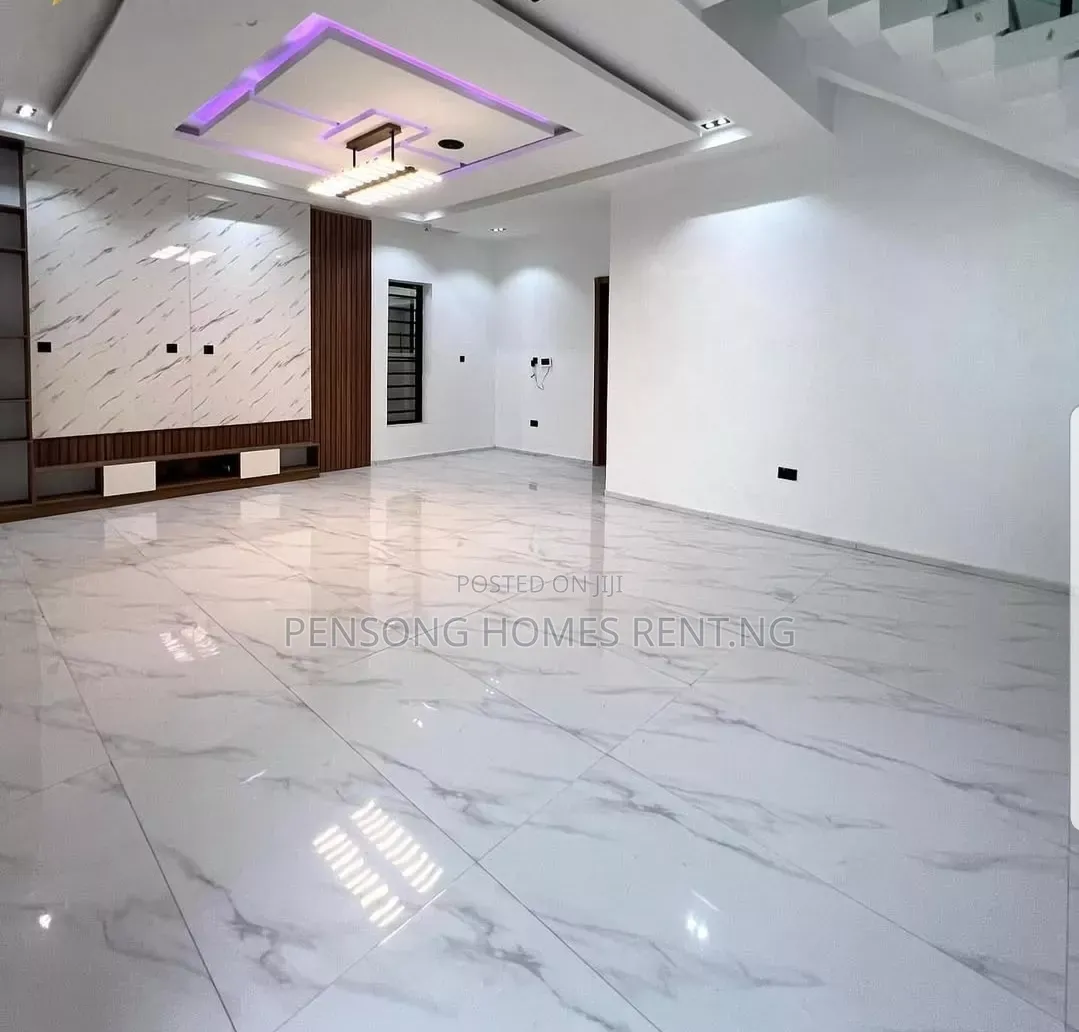 5bdrm Duplex in Orchid Estate, Lekki Expressway for rent