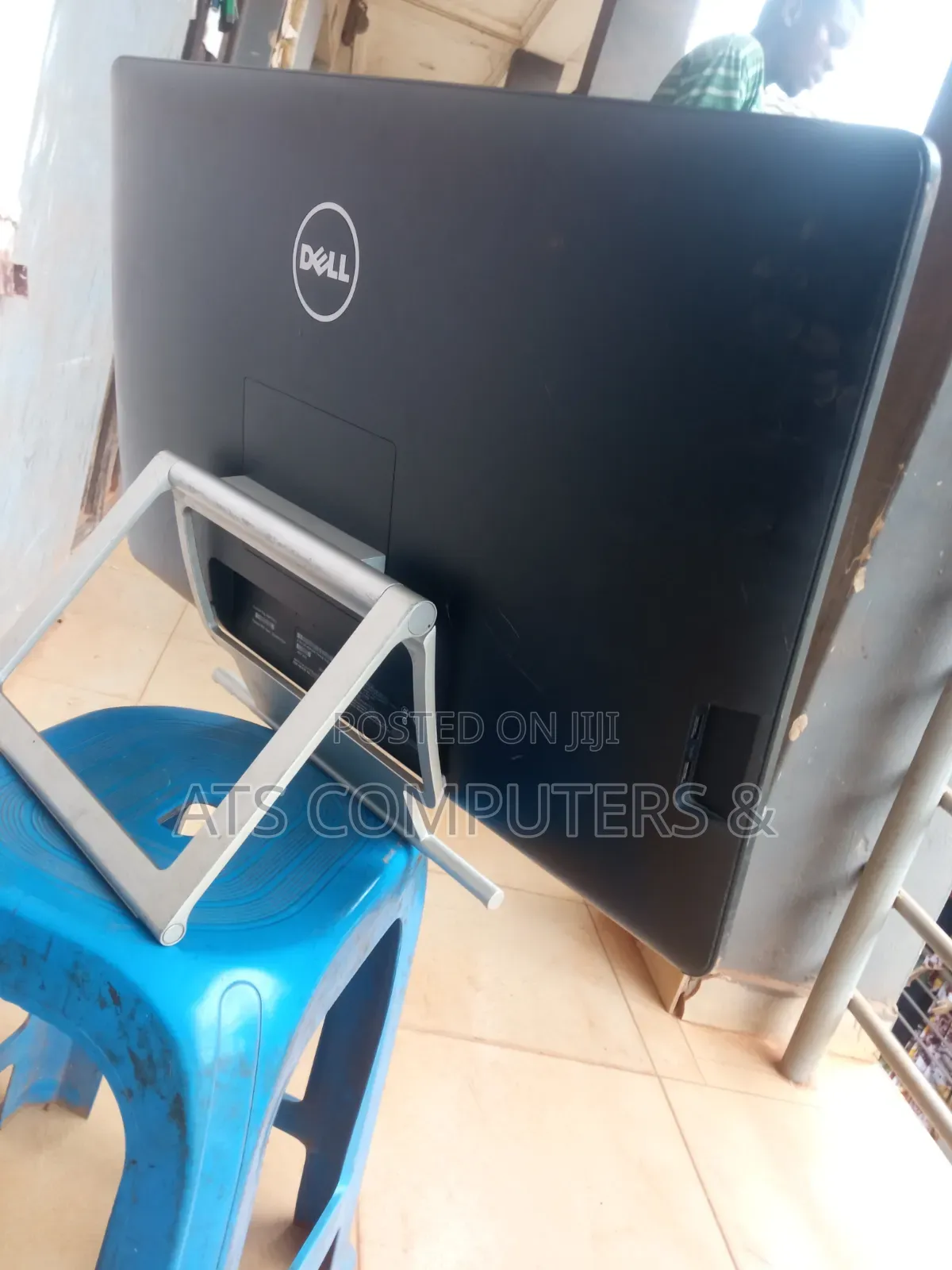 Clean and Designed 27 Inches Dell Monitor