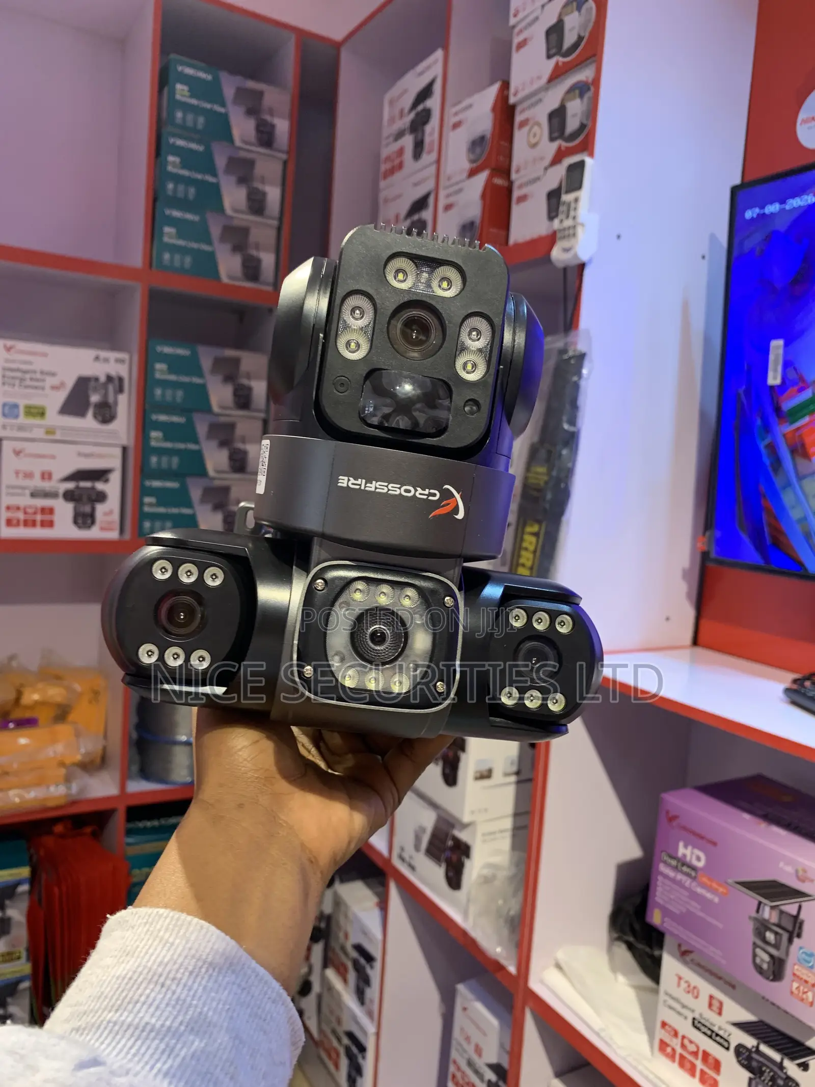 T30 Intelligent Solar PTZ Camera Triple Lens 12MP Ultra HD