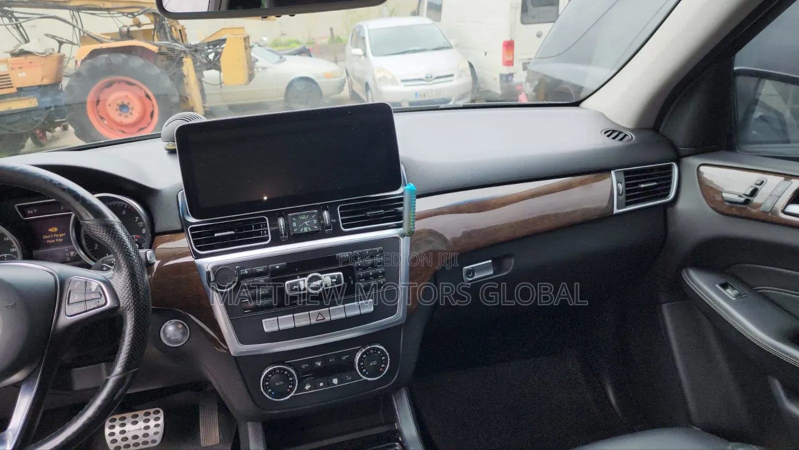 Mercedes-Benz M Class ML350 4MATIC 4dr SUV AWD (3.5L 6cyl 7A) 2014