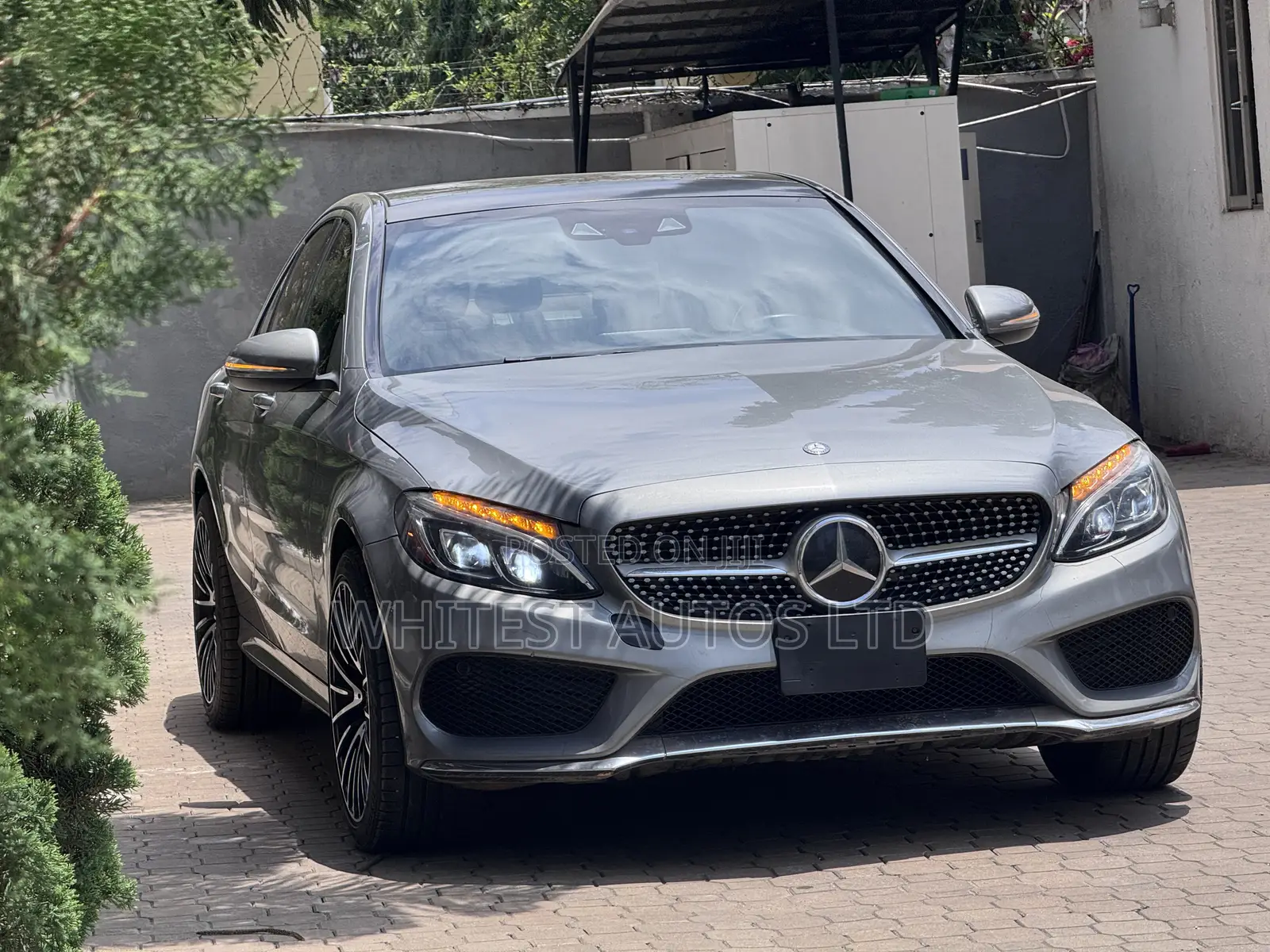 Mercedes-Benz C400 4Matic AWD Sedan (3.0L V6 7A) 2015 Gray