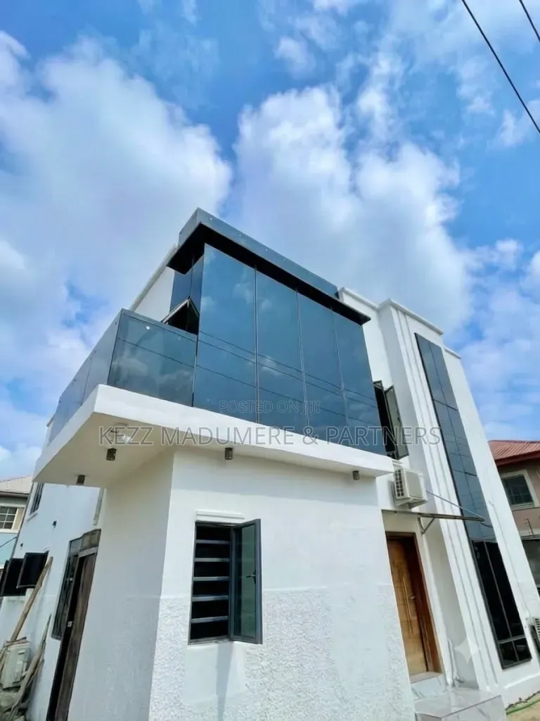 3bdrm Duplex in Awoyaya,Sangotedo, for rent