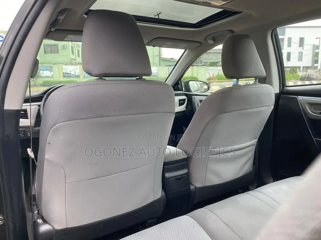 Toyota Corolla 2016 Black