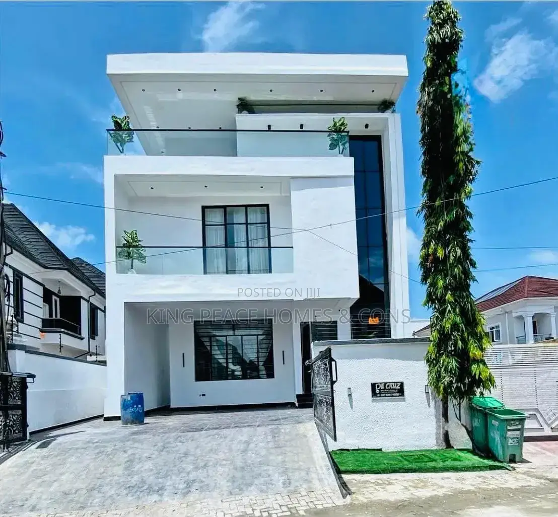 5bdrm Duplex in Ikota Gra for sale