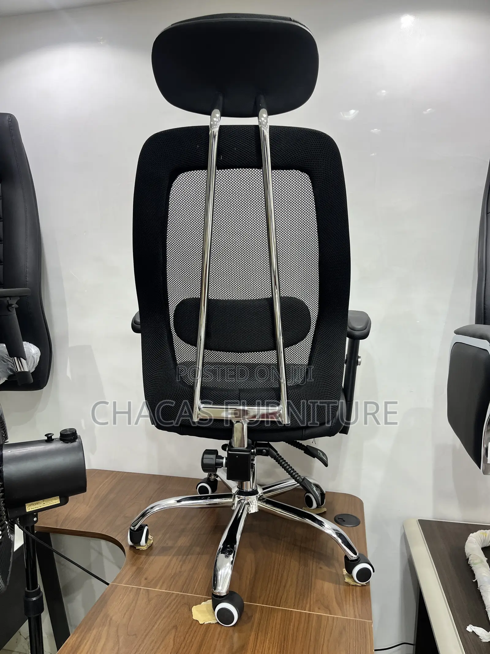 Executive High-Back Ergonomic Mesh Chair With Chrome Spine Support