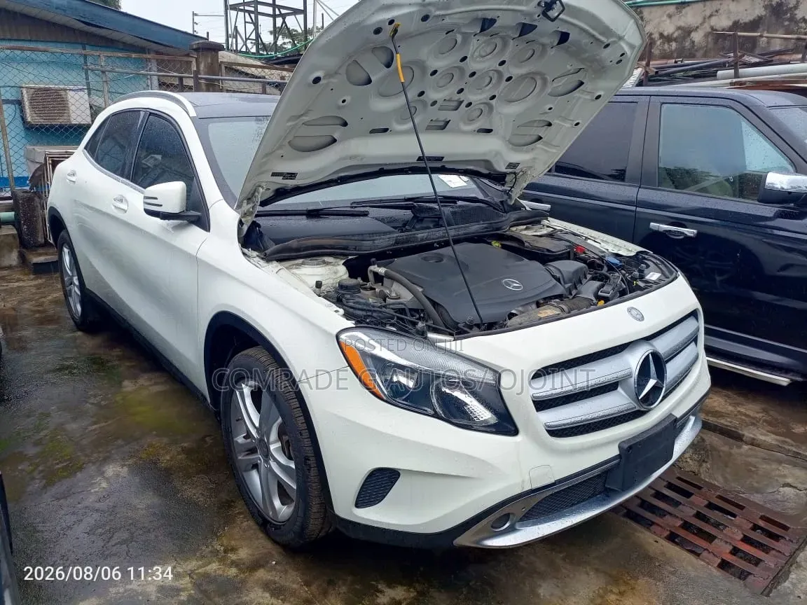 Mercedes-Benz GLA 250 2016 White