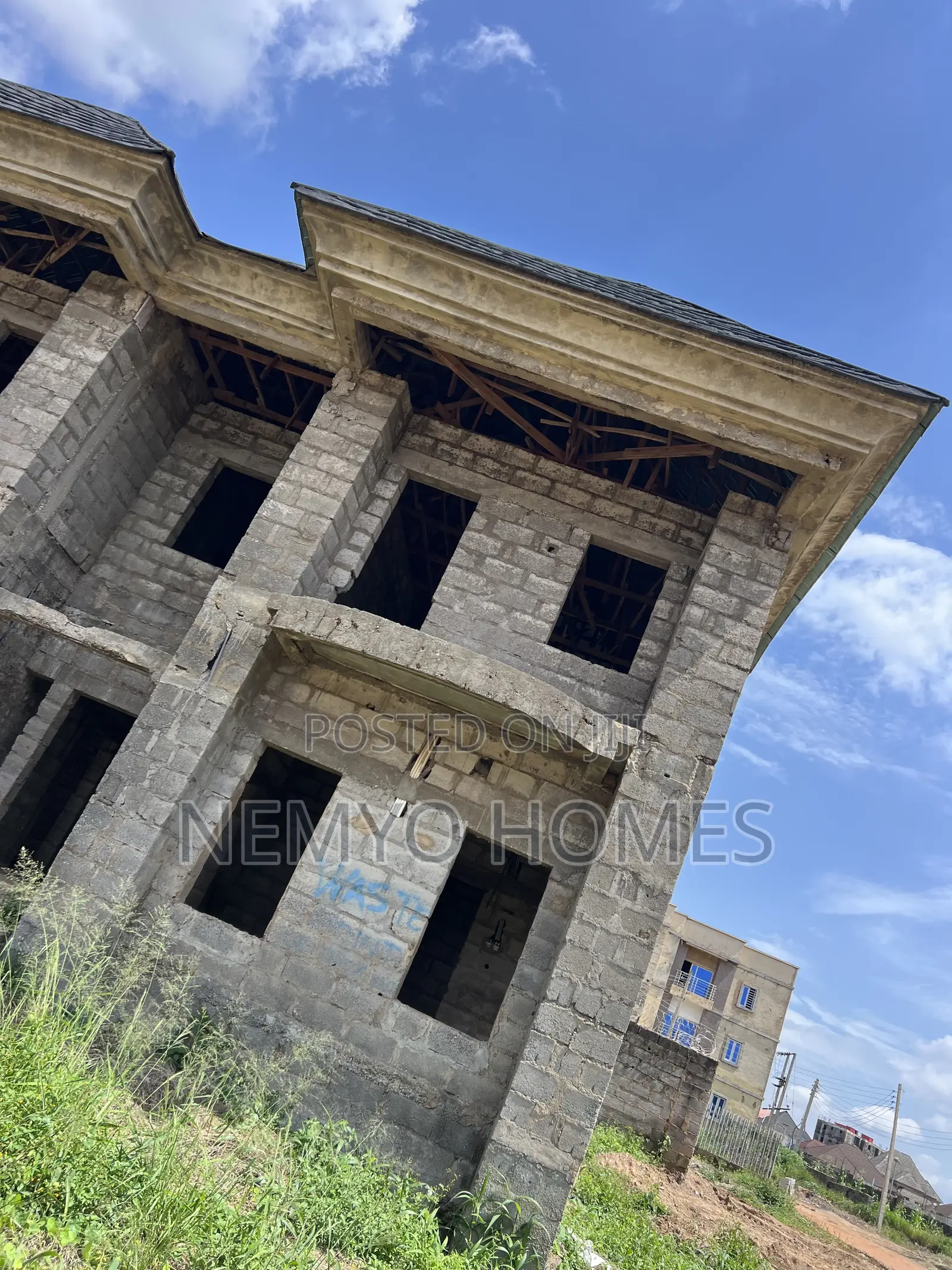 4bdrm Duplex in Apo, Guze for sale