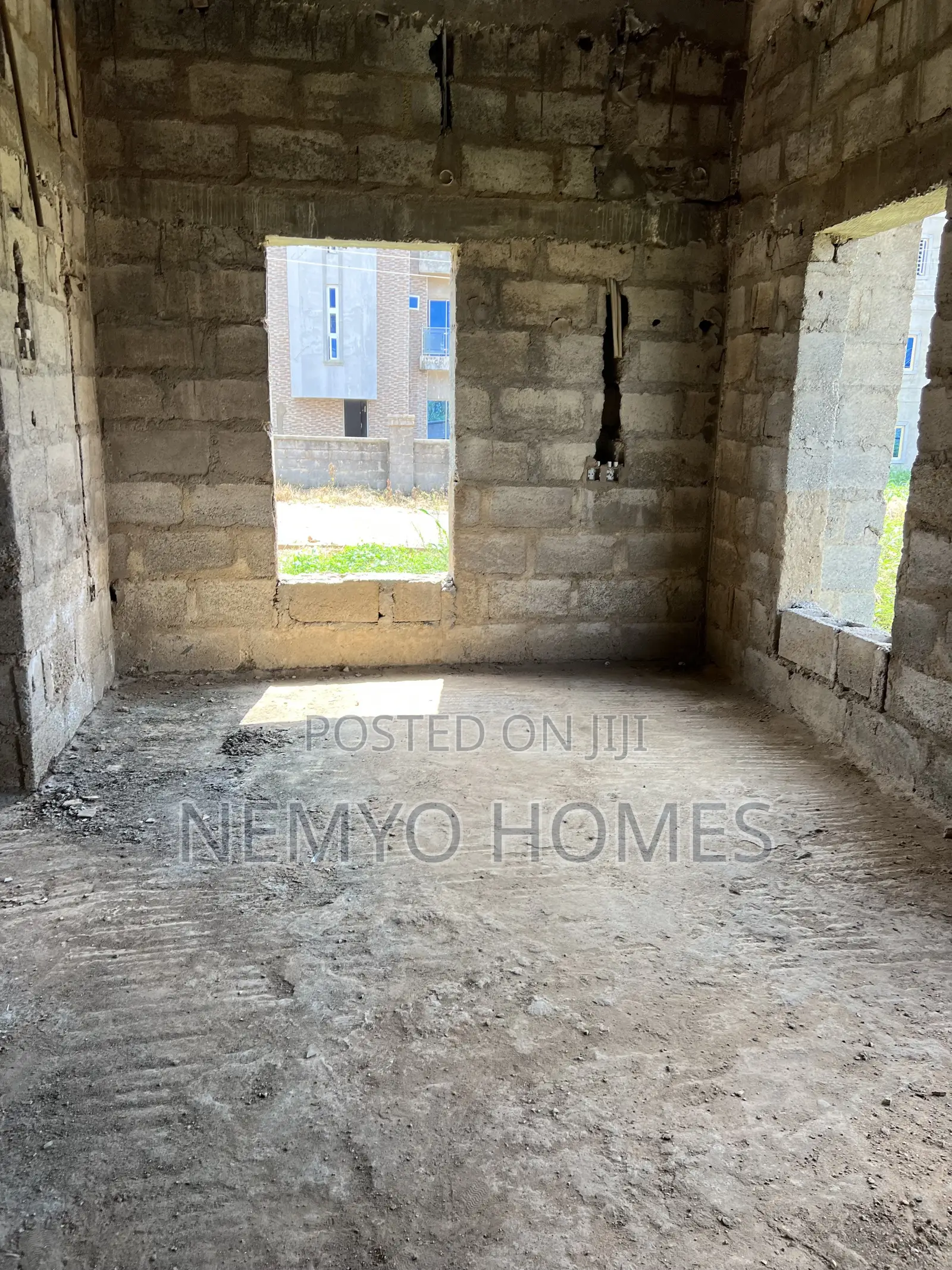 4bdrm Duplex in Apo, Guze for sale