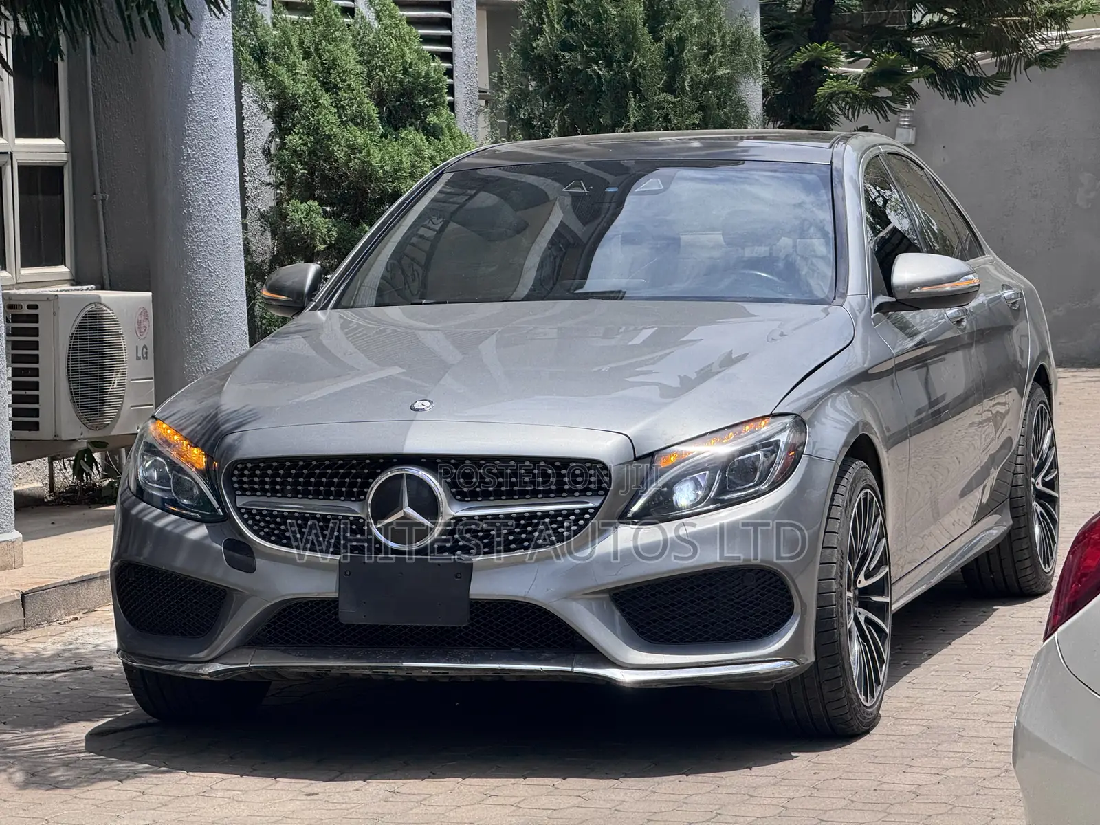 Mercedes-Benz C400 4Matic AWD Sedan (3.0L V6 7A) 2015 Gray