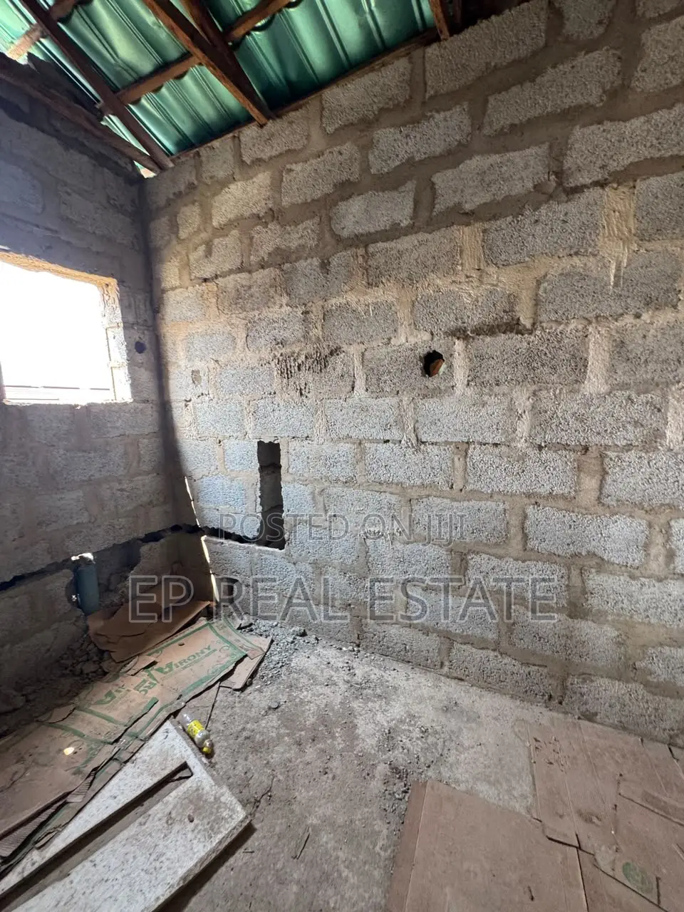 3bdrm Duplex in Idu for sale