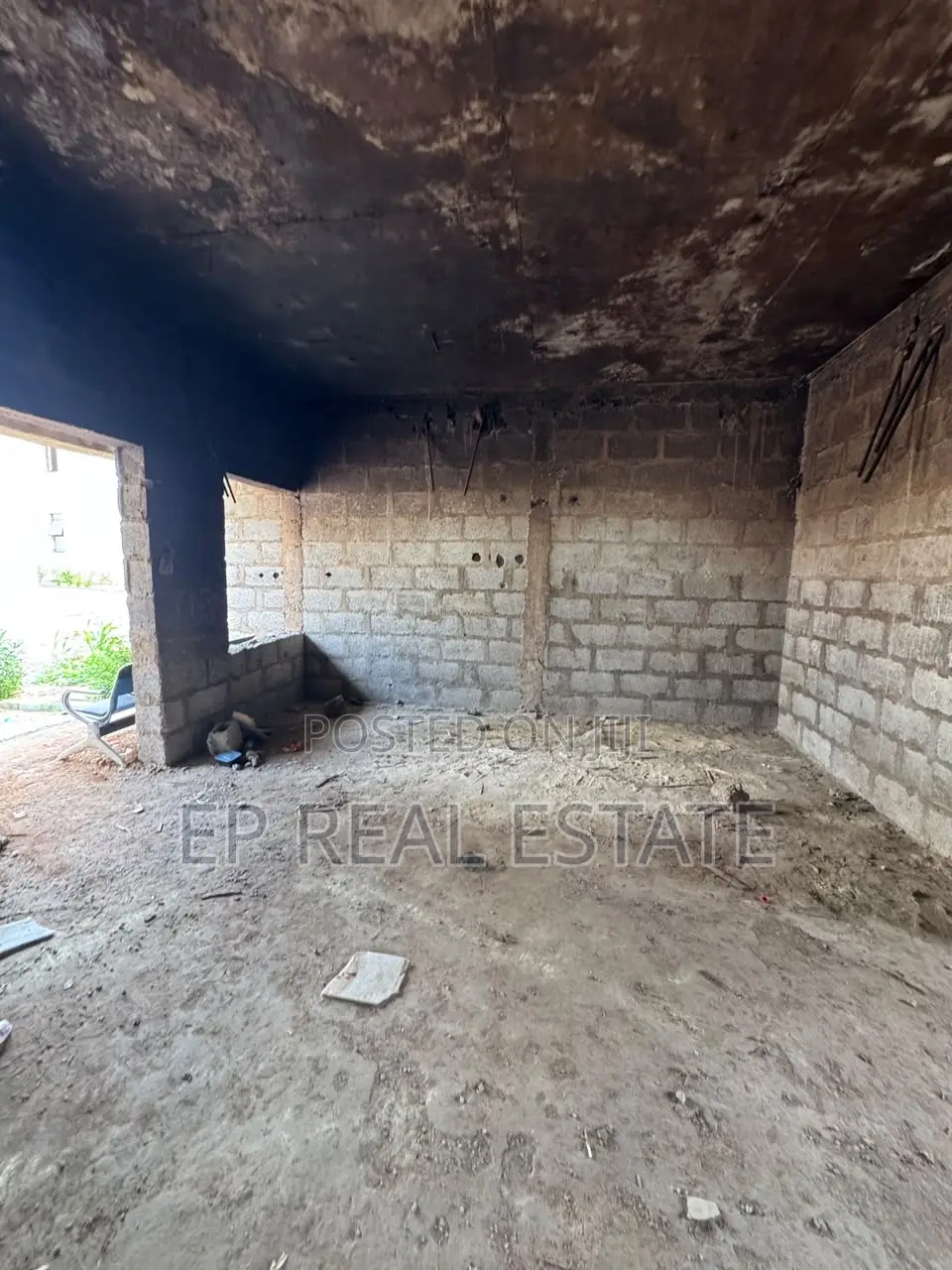3bdrm Duplex in Idu for sale