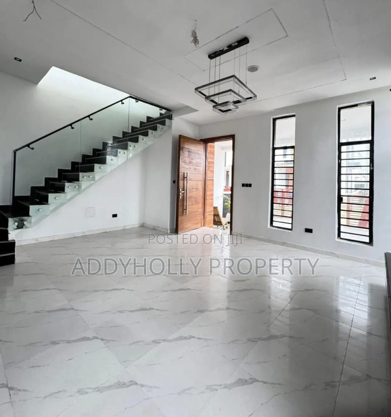 4bdrm Duplex in Ikota for sale