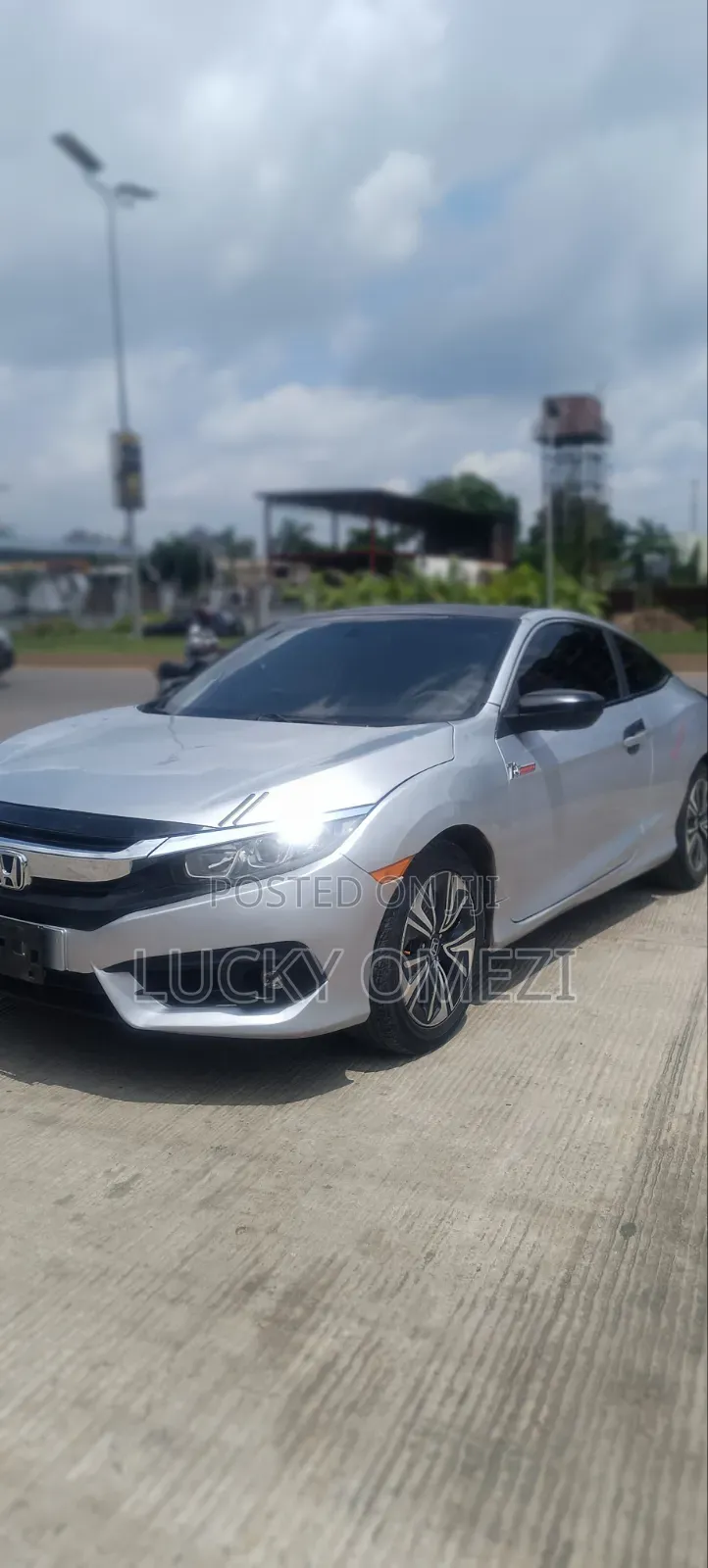 Honda Civic Touring 2dr Coupe (1.5L 4cyl) 2016 Silver