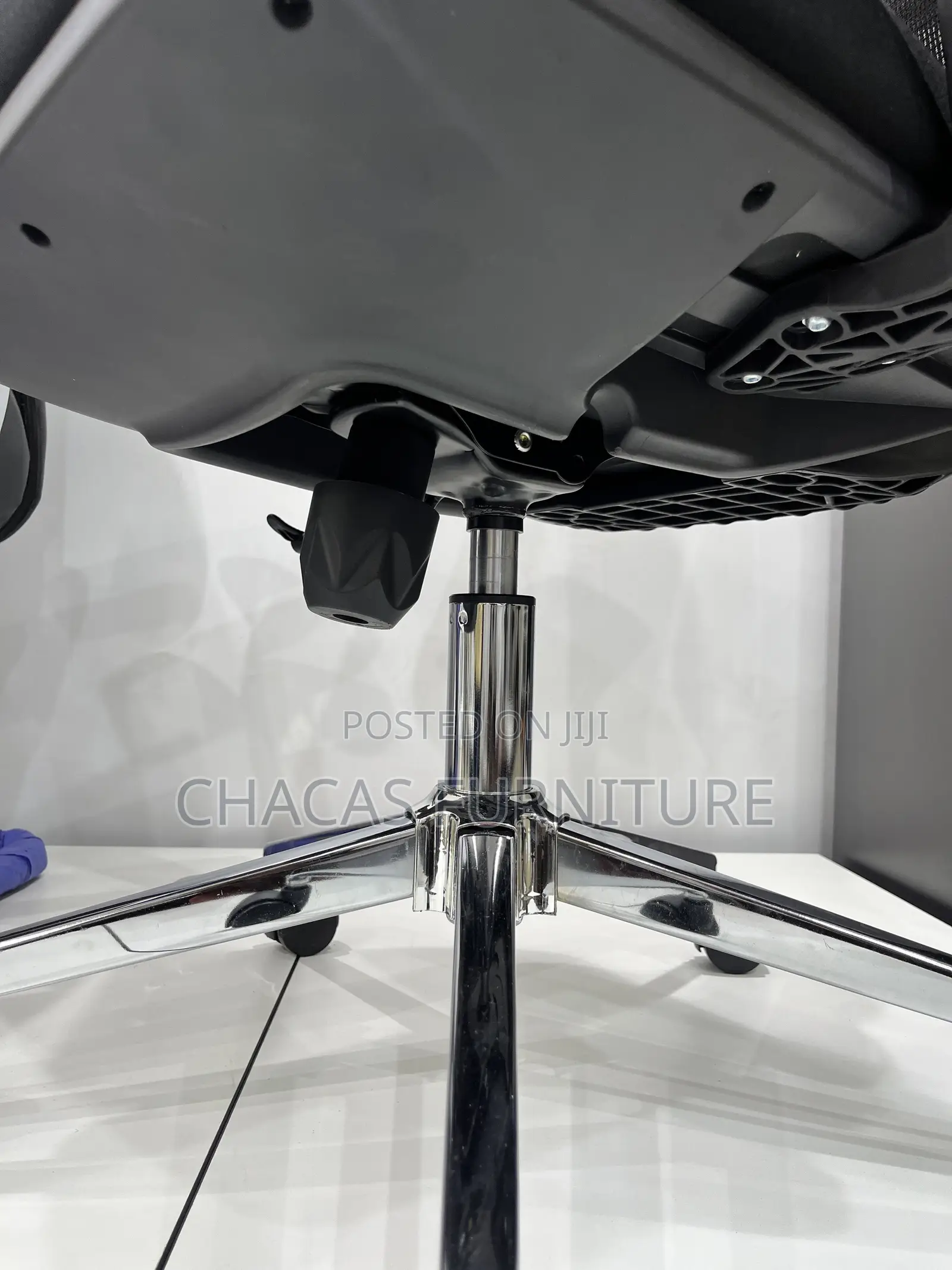 Premium Ergonomic Mesh Office Chair With Butterfly Lumbar Support