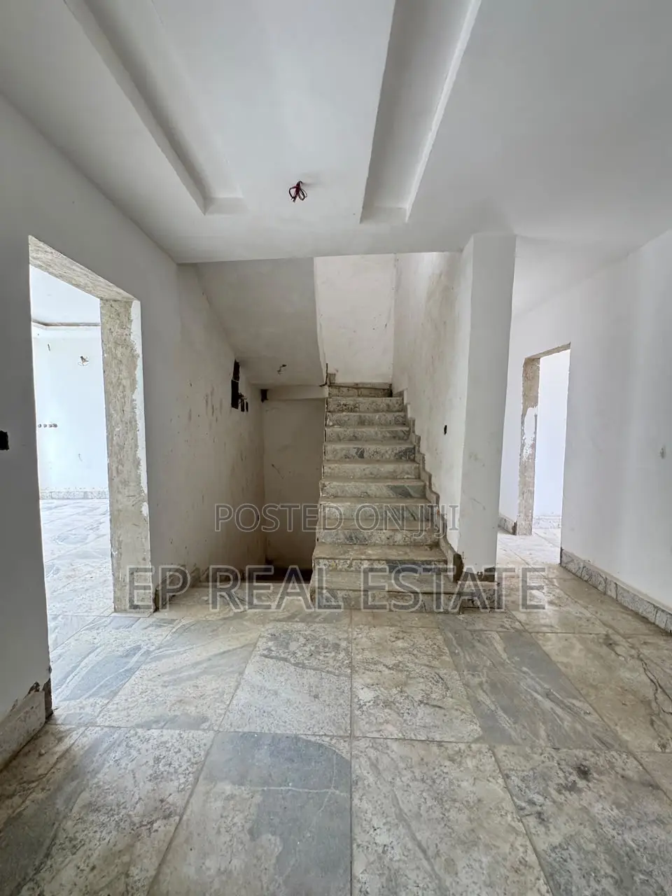 5bdrm Duplex in Wuse 2 for sale