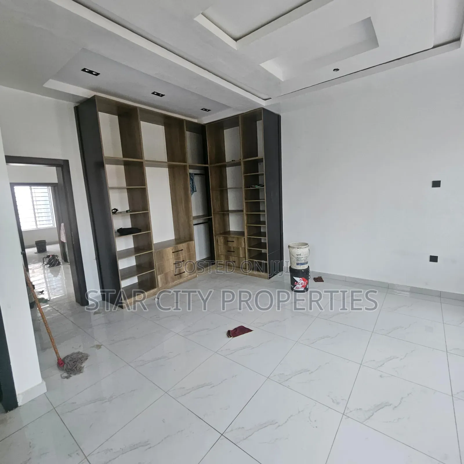 4bdrm House in Magodo Phase 2 for sale