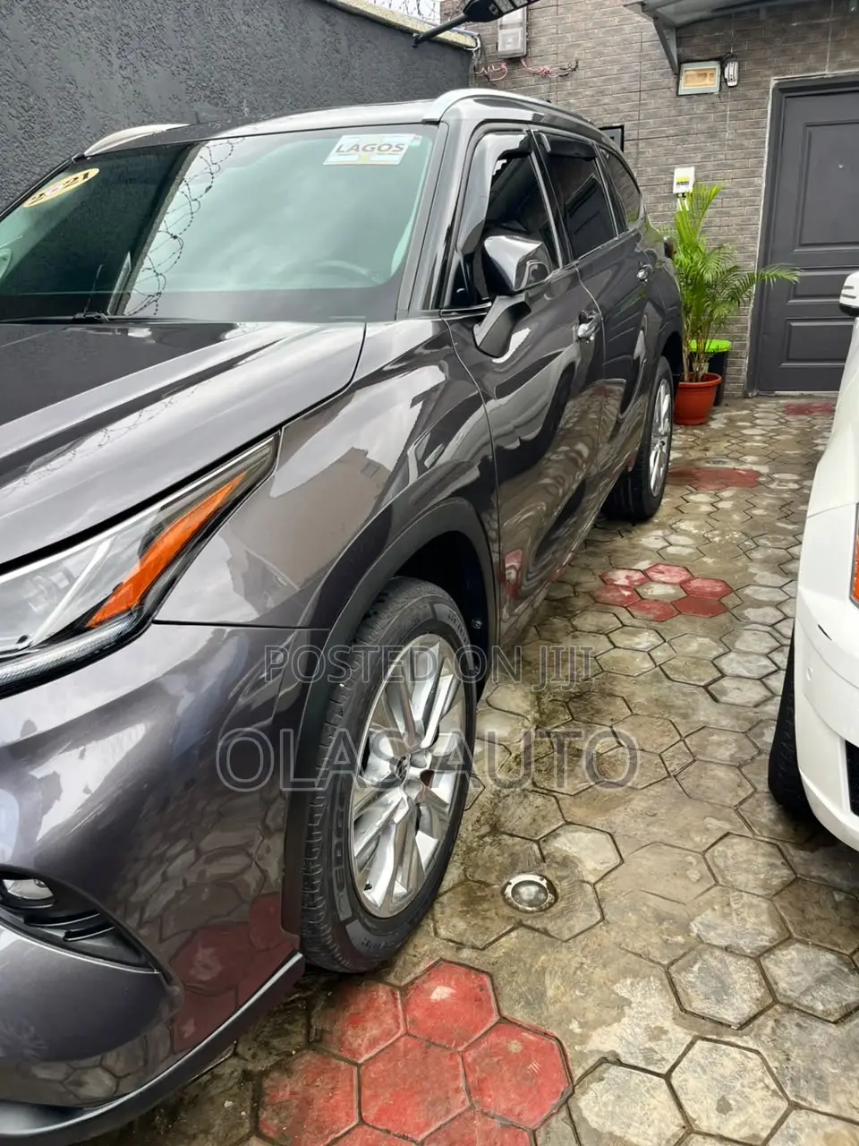 Toyota Highlander 2021 Gray