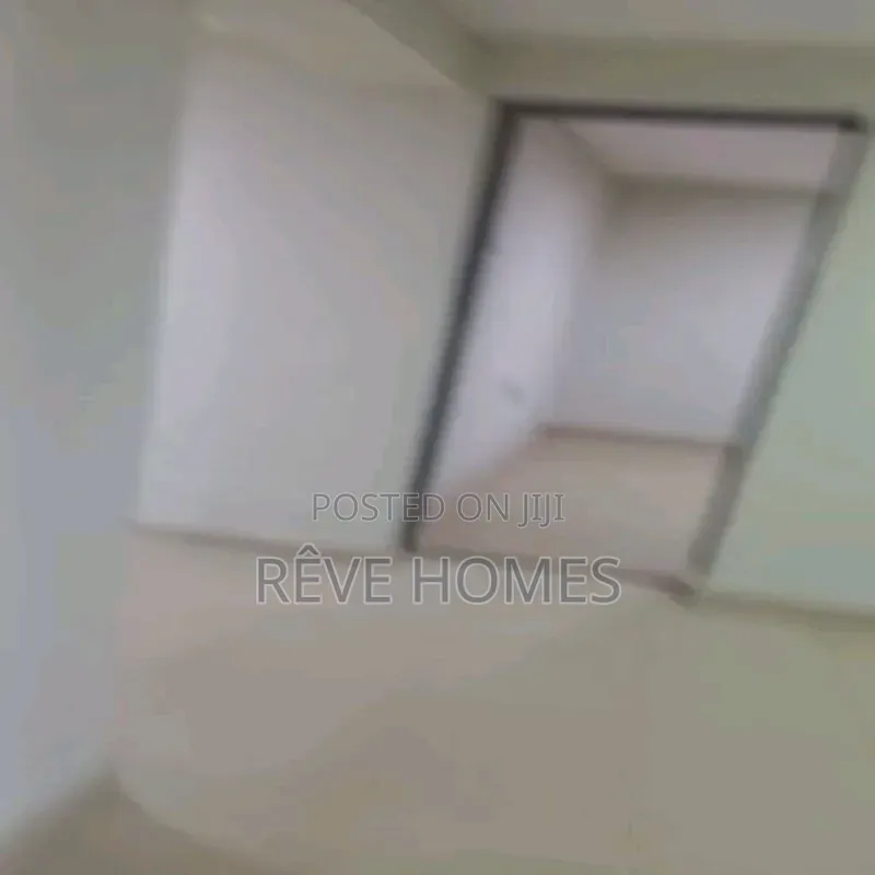 3bdrm Block of Flats in Oworonshoki / Gbagada for rent