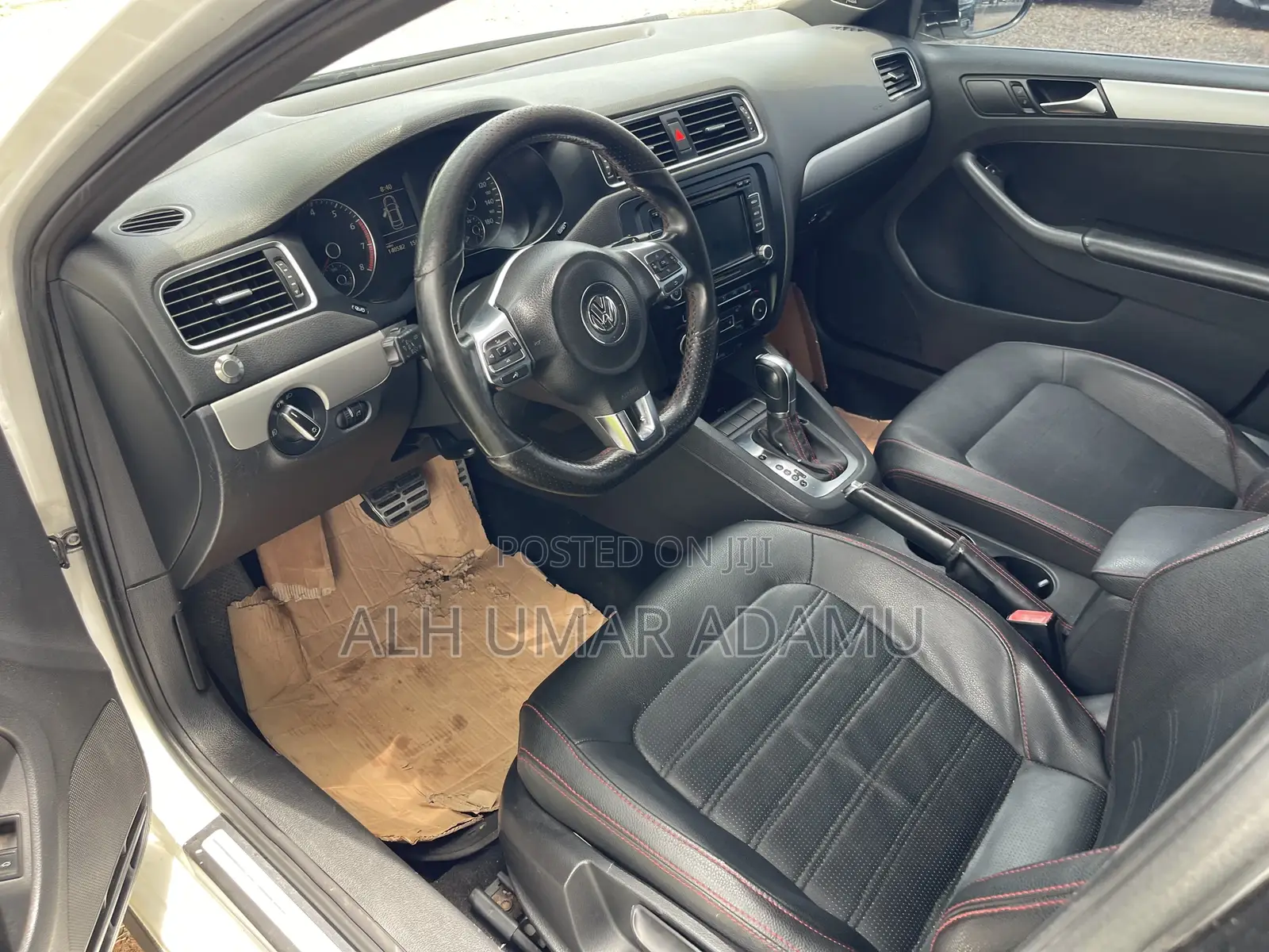 Volkswagen Passat 2012 White