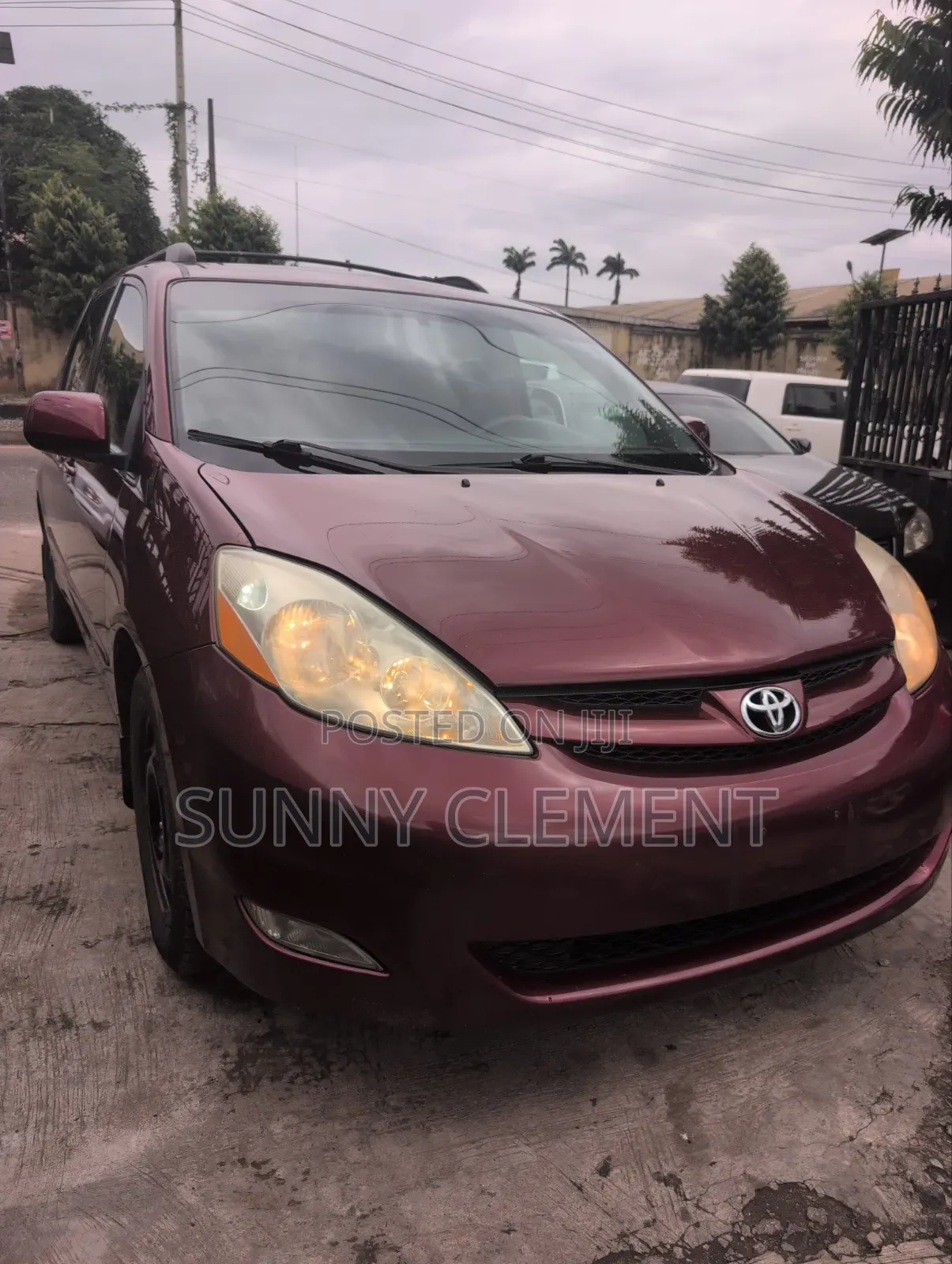 Toyota Sienna 2008 Red