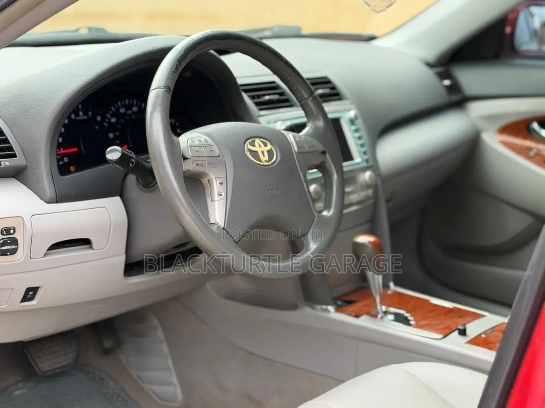 Toyota Camry 2010 Red