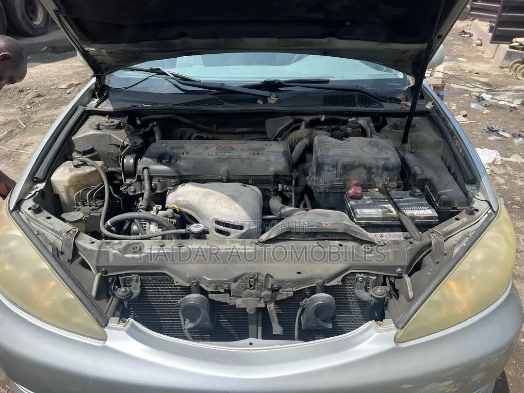 Toyota Camry 2006 Silver