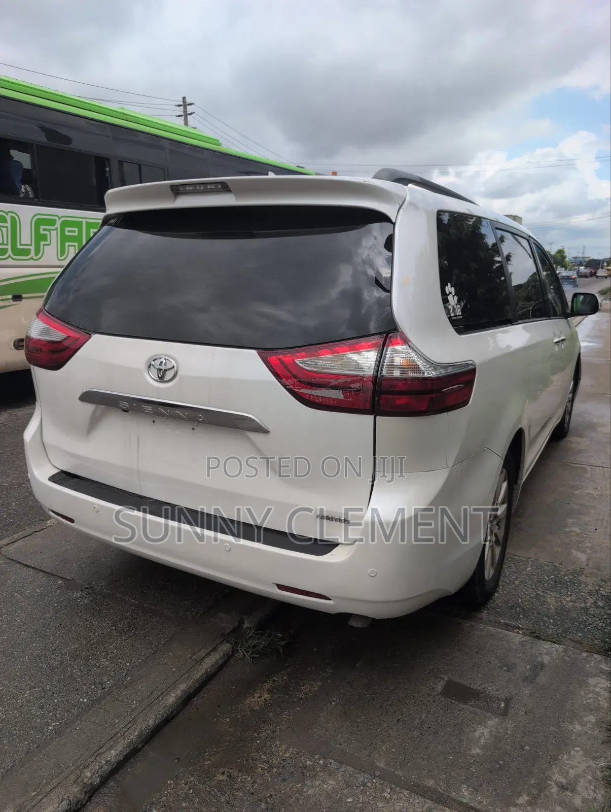 Toyota Sienna Limited Premium 7 Passenger (3.5L 6cyl 8A) 2016 White