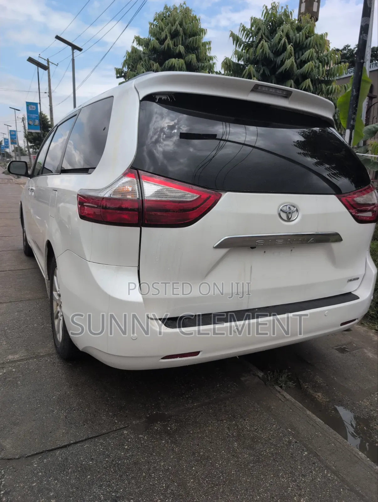 Toyota Sienna Limited Premium 7 Passenger (3.5L 6cyl 8A) 2016 White