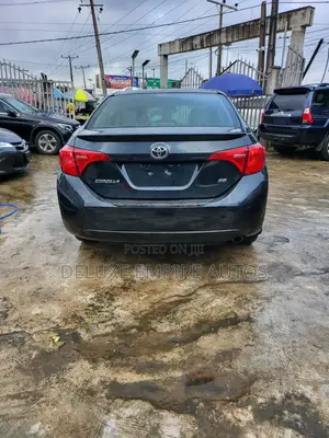 Mercedes-Benz GLA-Class 2016 Brown