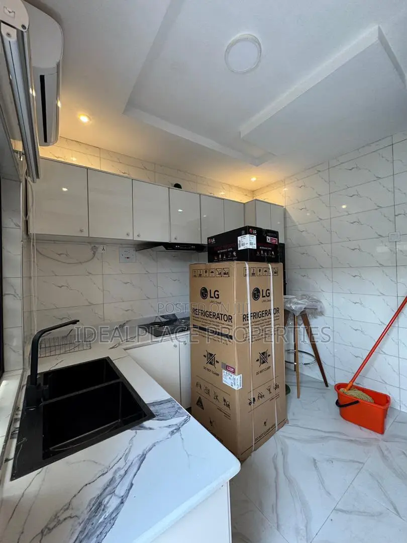 Furnished 3bdrm Duplex in Surulere for sale