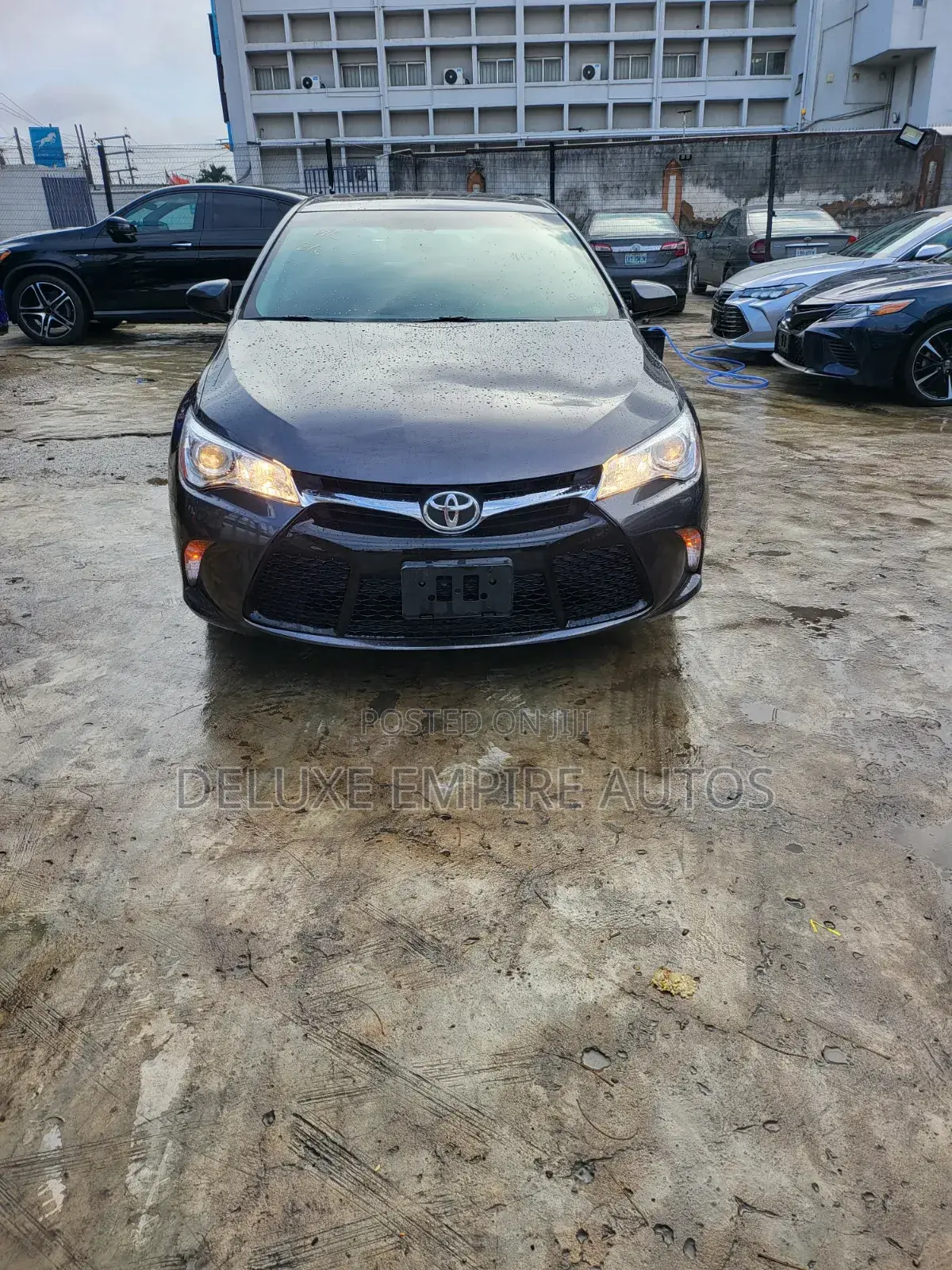 Toyota Camry SE 4dr Sedan (2.5L 4cyl 6A) 2016 Brown