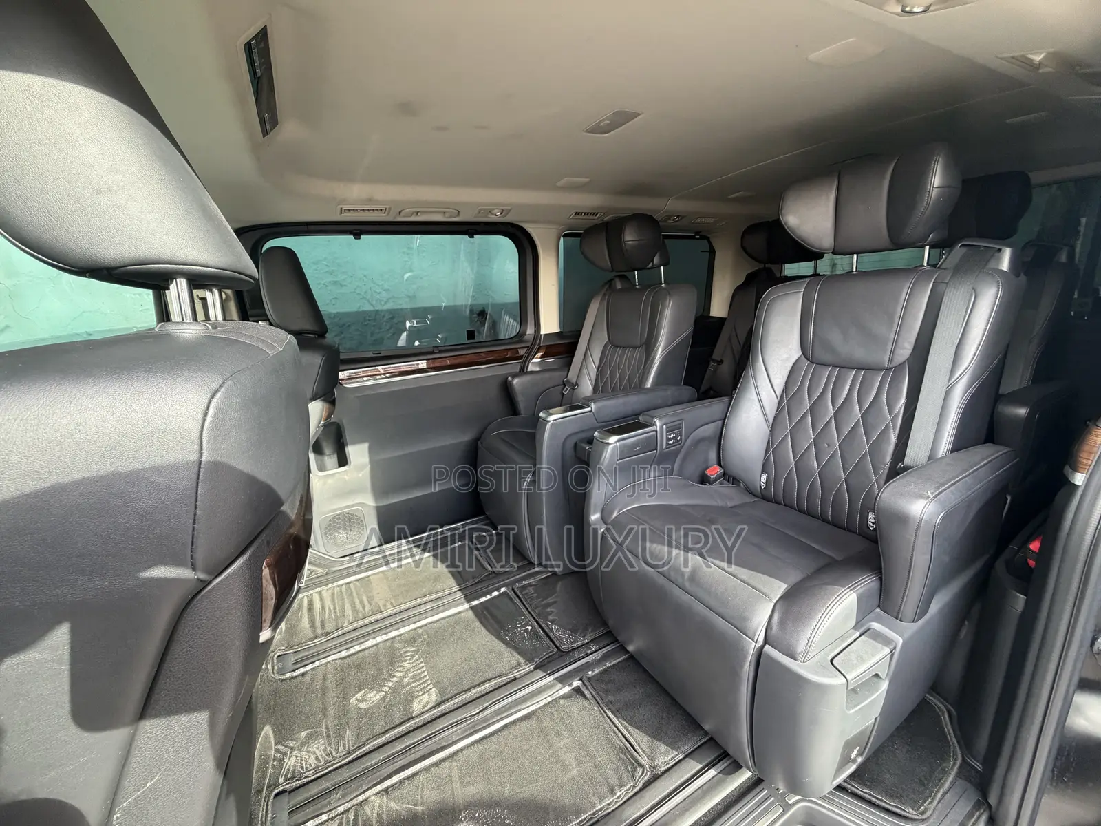 Toyota Granvia 2023 Black
