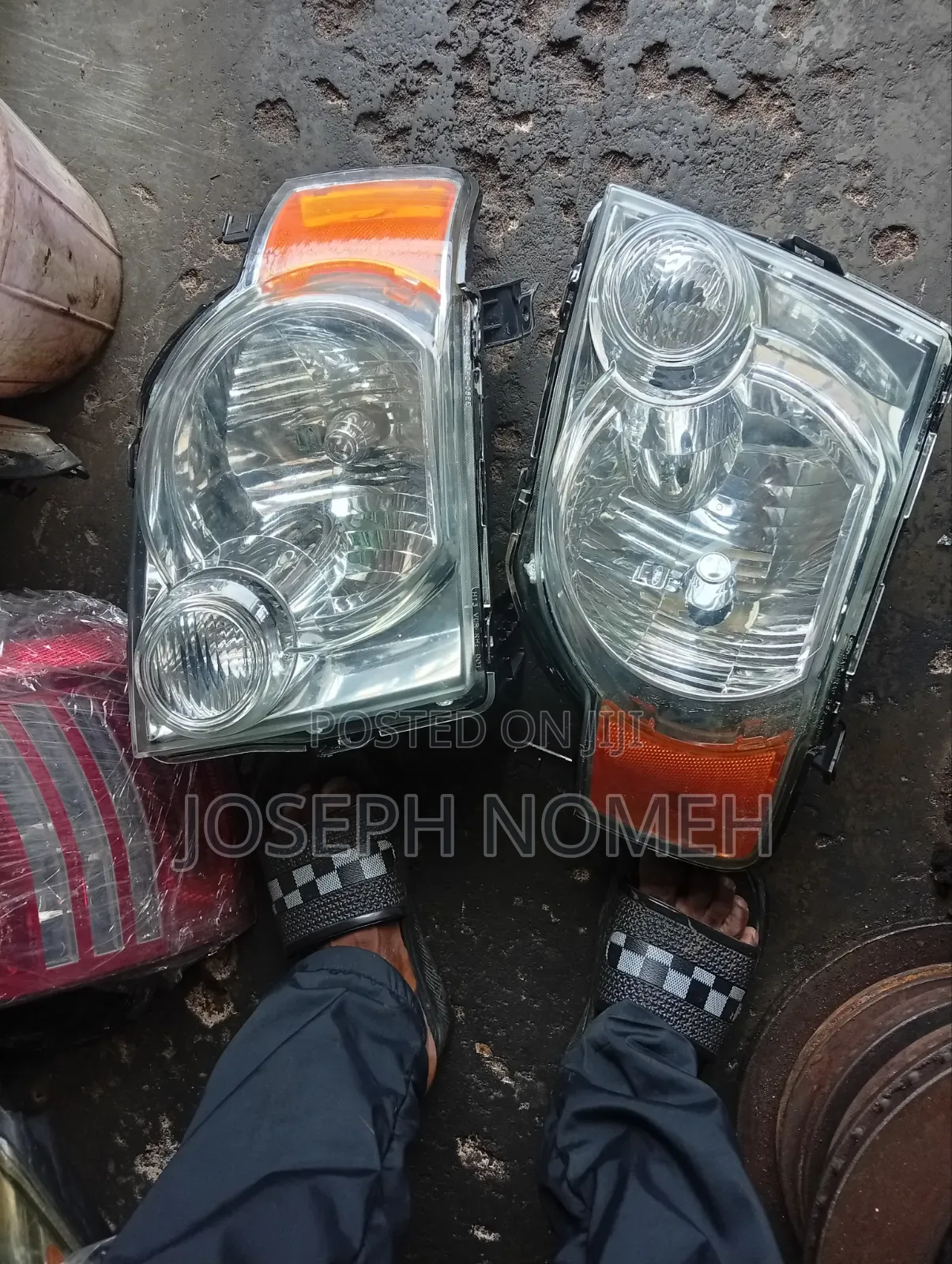 2010 Ford Escape Headlight