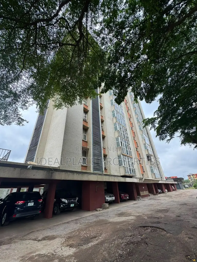 Furnished 3bdrm Apartment in Eric Moore for sale