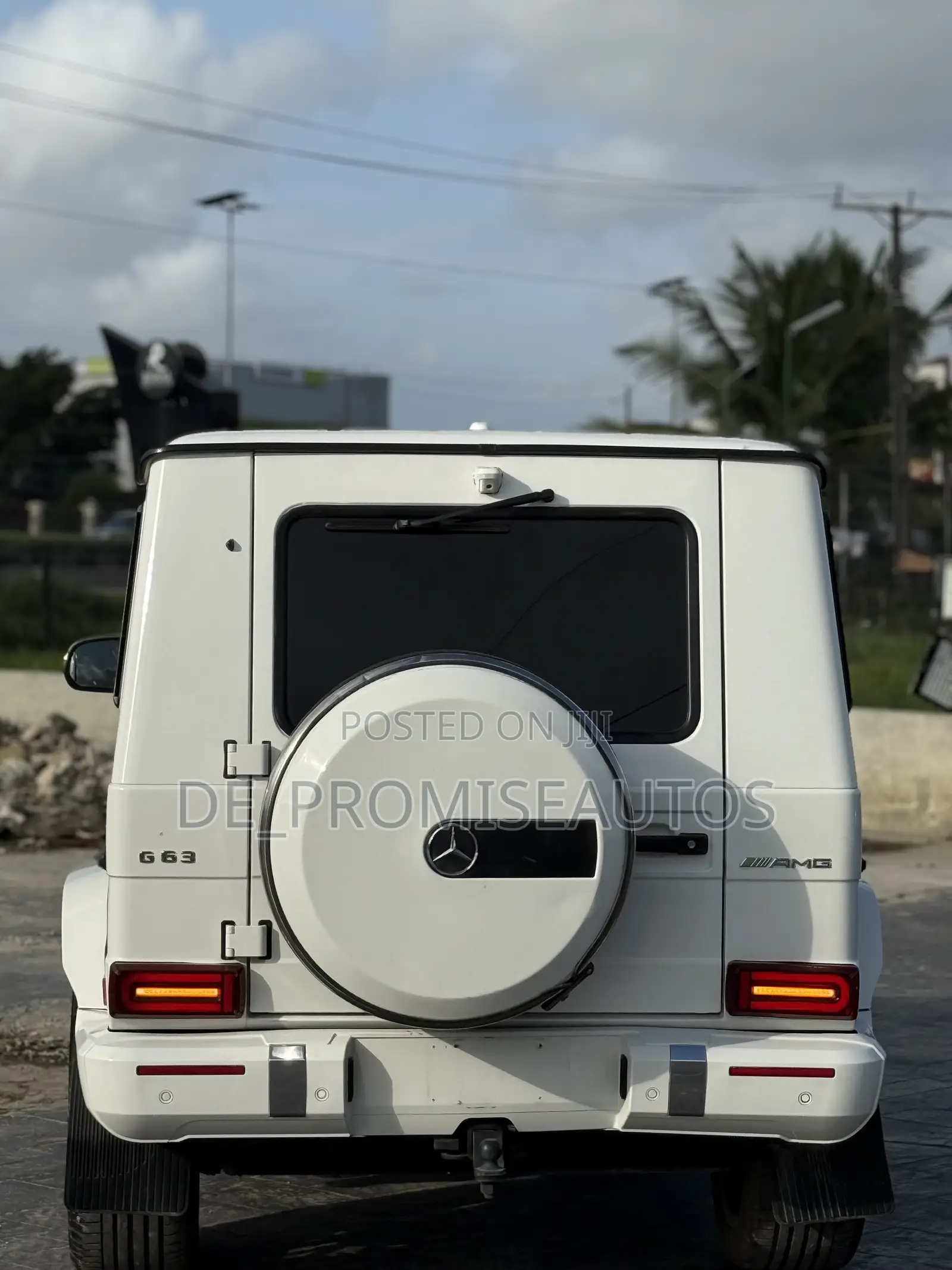 Mercedes-Benz G-Class Base G 63 AMG AWD 2013 White