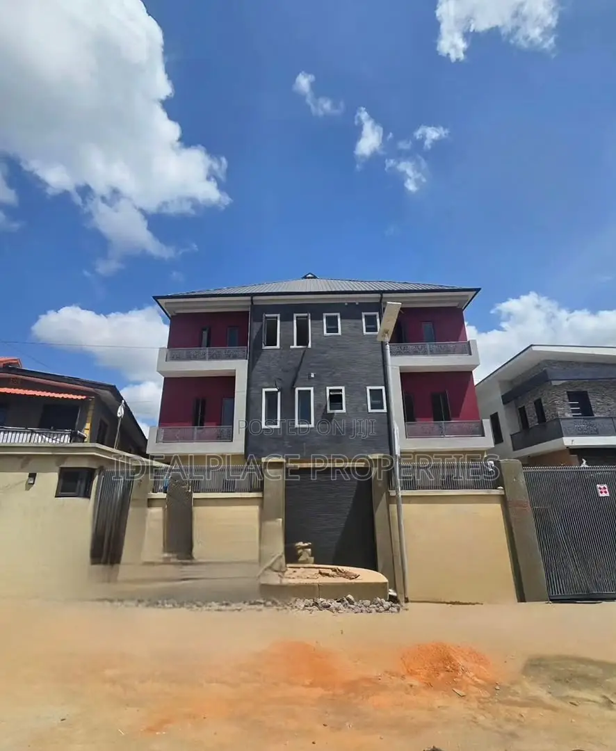 3bdrm Apartment in Gbagada for sale