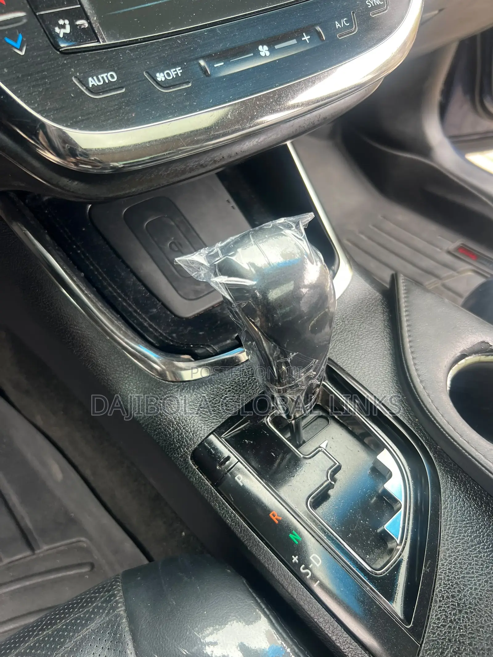 Toyota Avalon Limited FWD Sedan (3.6L 6cyl 6A) 2016 Gray