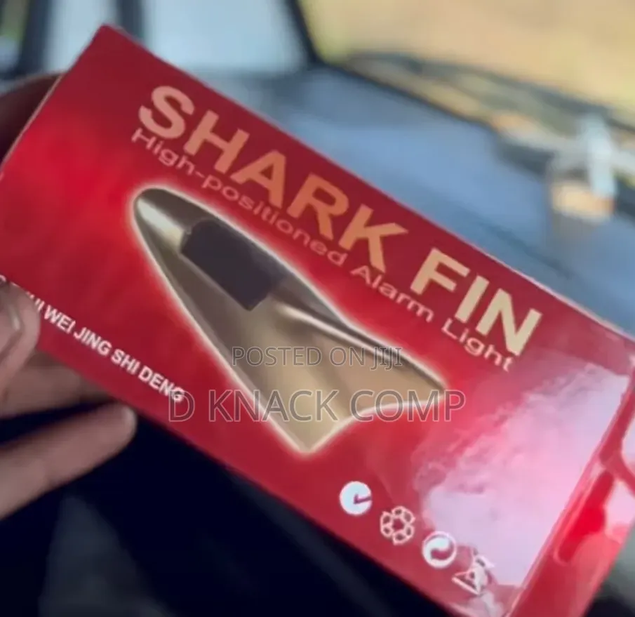 8 High-Brightness LED Strobe Lights, Solar-Powered Shark Fin