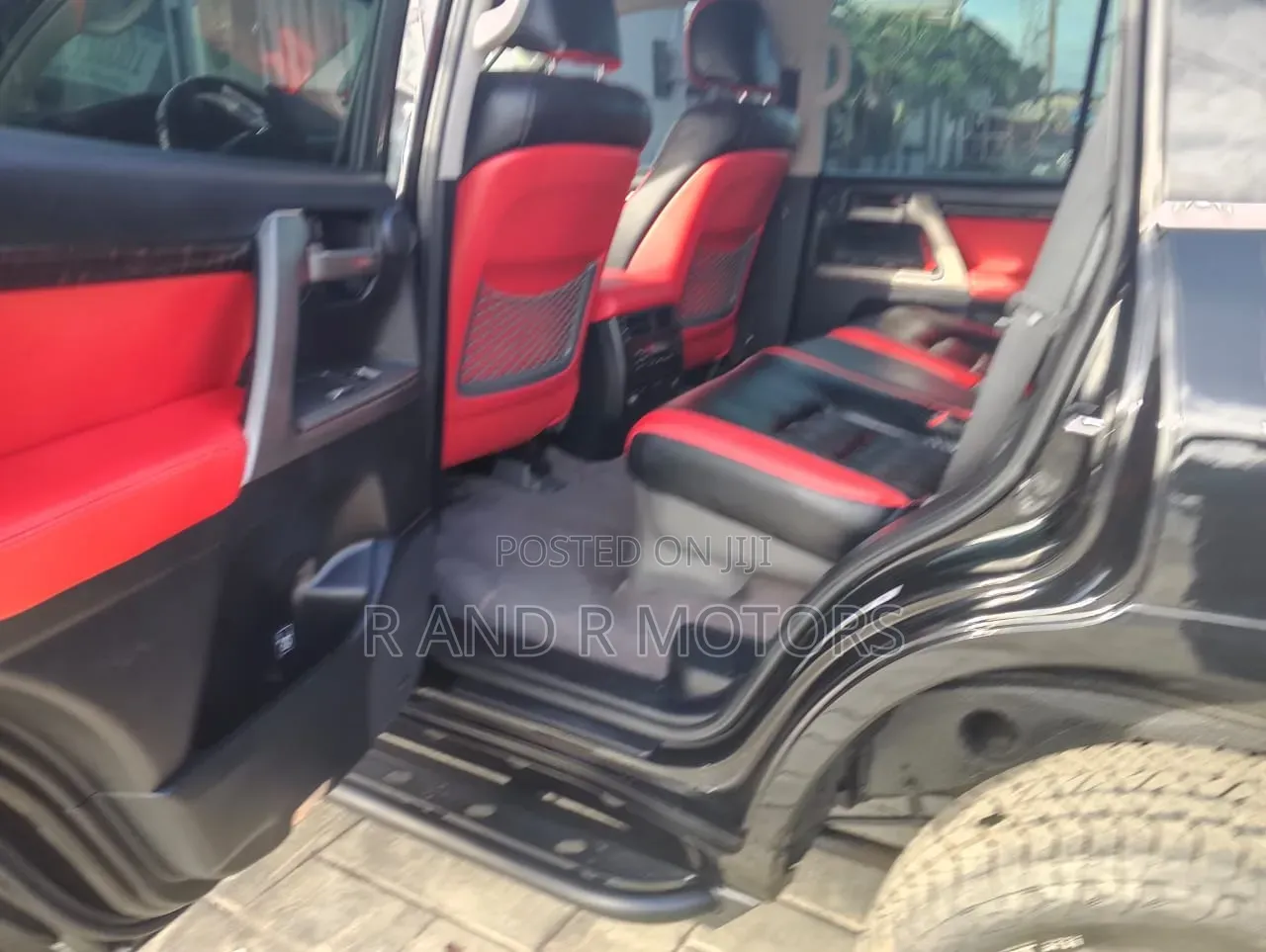 Toyota Land Cruiser 2010 Black