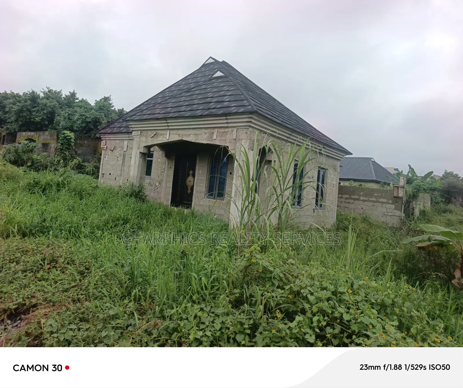 3bdrm Bungalow in Igbogbo for sale