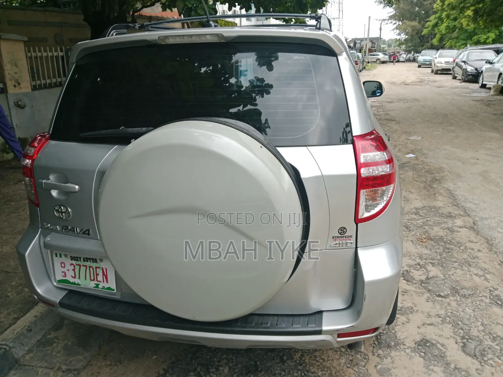 Toyota RAV4 2010 Silver