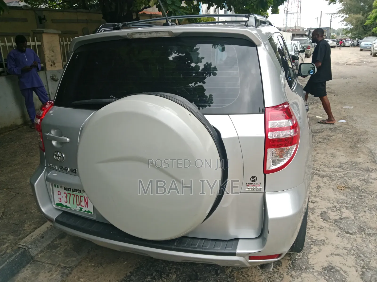 Toyota RAV4 2010 Silver