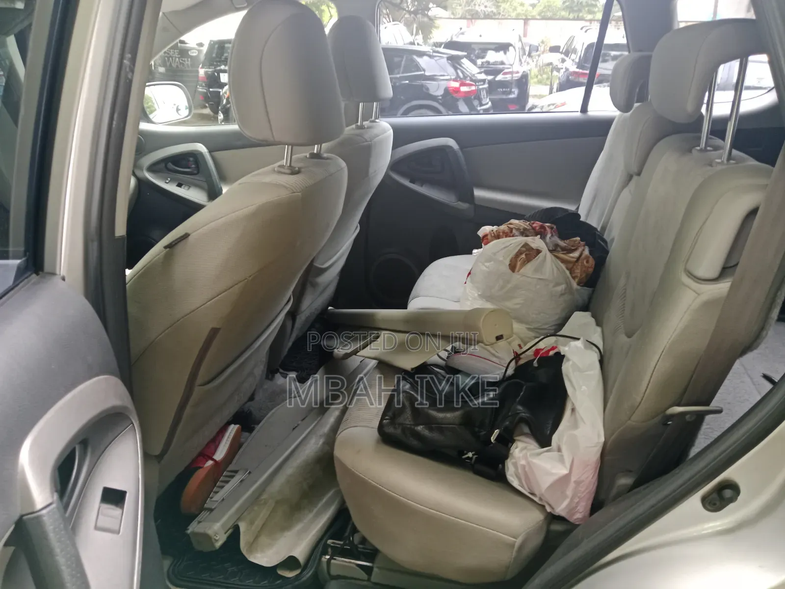 Toyota RAV4 2010 Silver