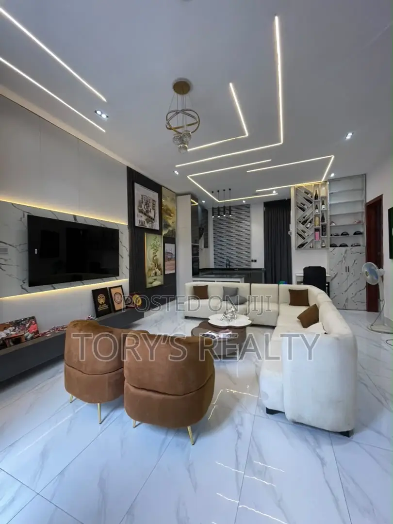 Furnished 2bdrm Apartment in Chevron for sale