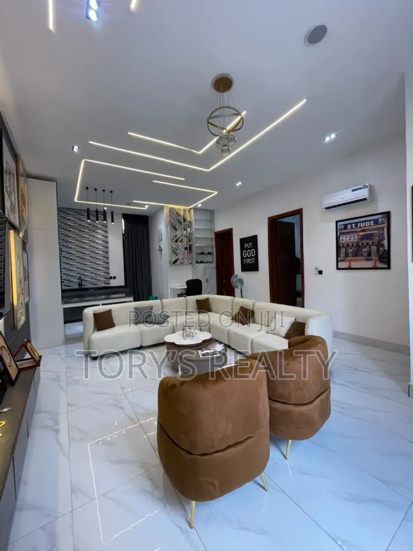 Furnished 2bdrm Apartment in Chevron for sale