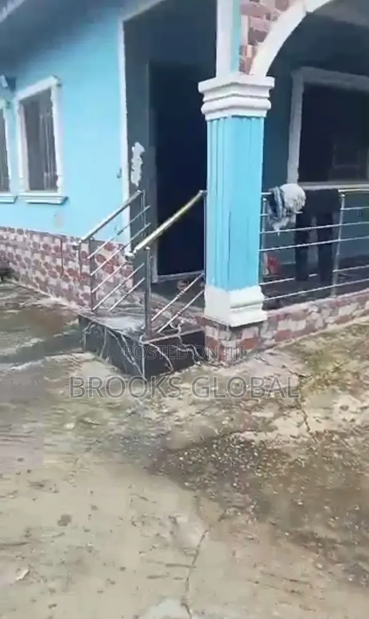 3bdrm Bungalow in Warri for sale