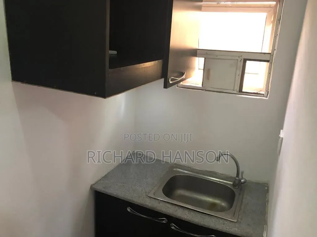 Studio Apartment in Lekki Phase 1(Resd for rent