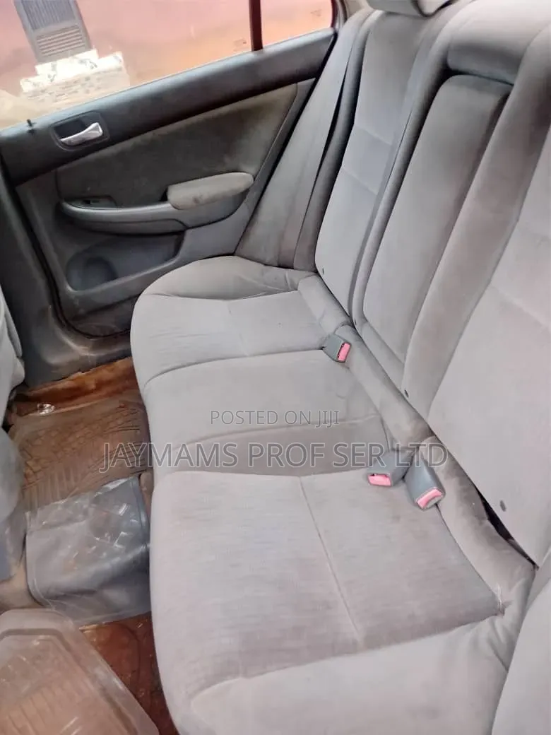 Honda Accord Sedan LX Automatic 2005 Gray